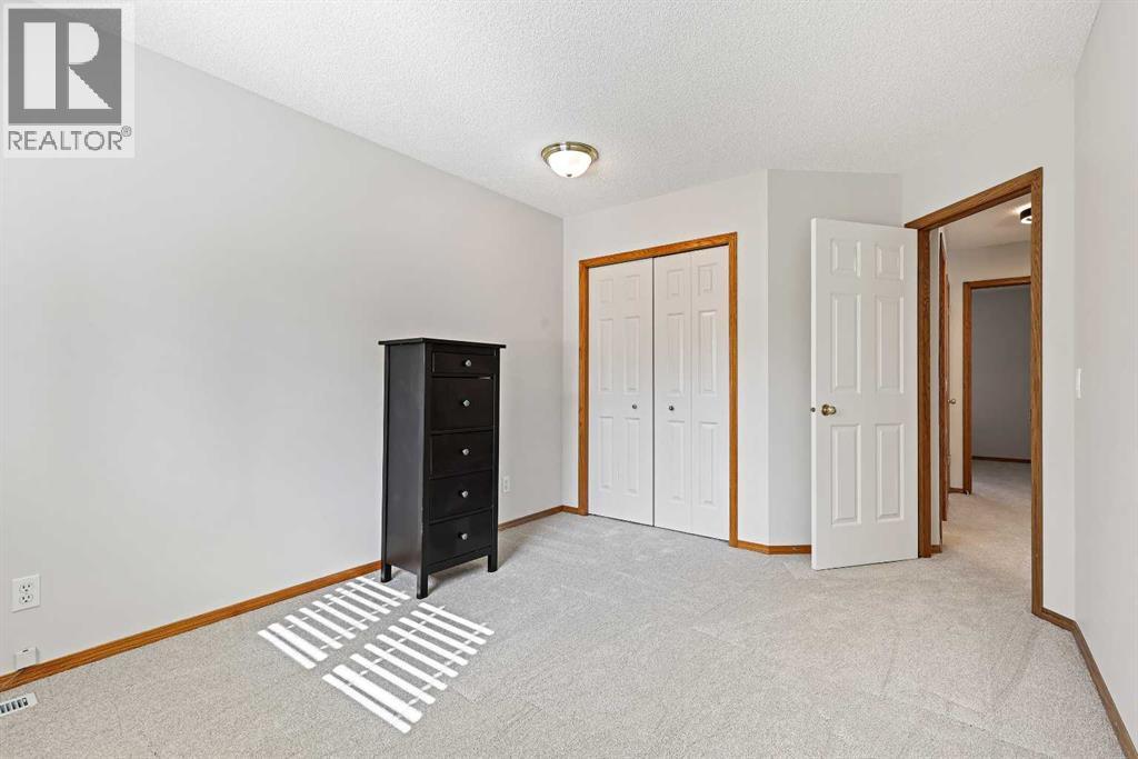 Single Family House for Sale in  Macewan Park View NW MacEwan Glen Calgary 