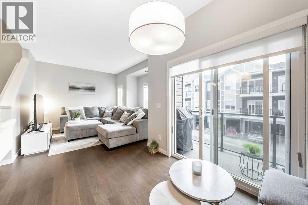 250 Fireside View, Cochrane