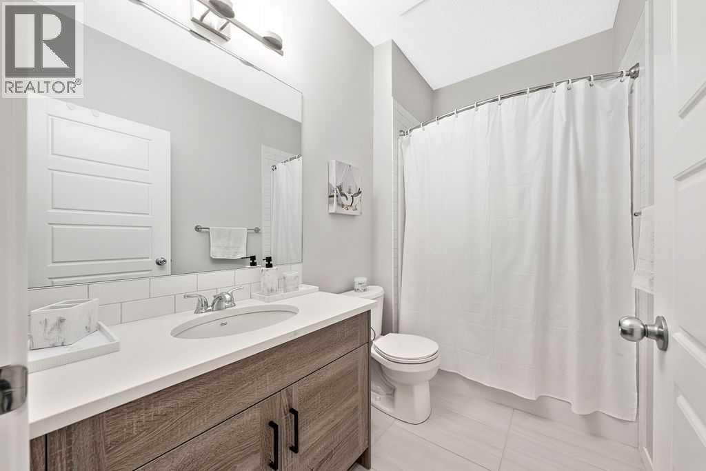 250 Fireside View, Cochrane