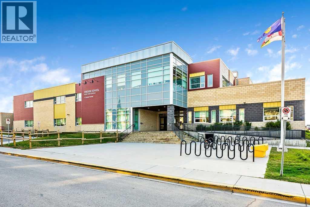 250 Fireside View, Cochrane