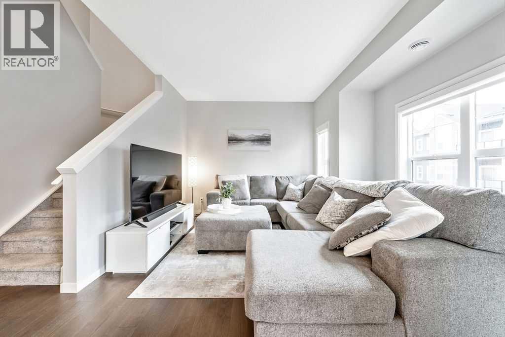 250 Fireside View, Cochrane