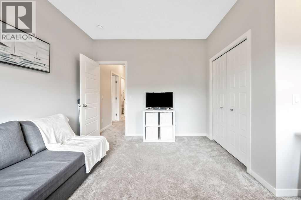 250 Fireside View, Cochrane