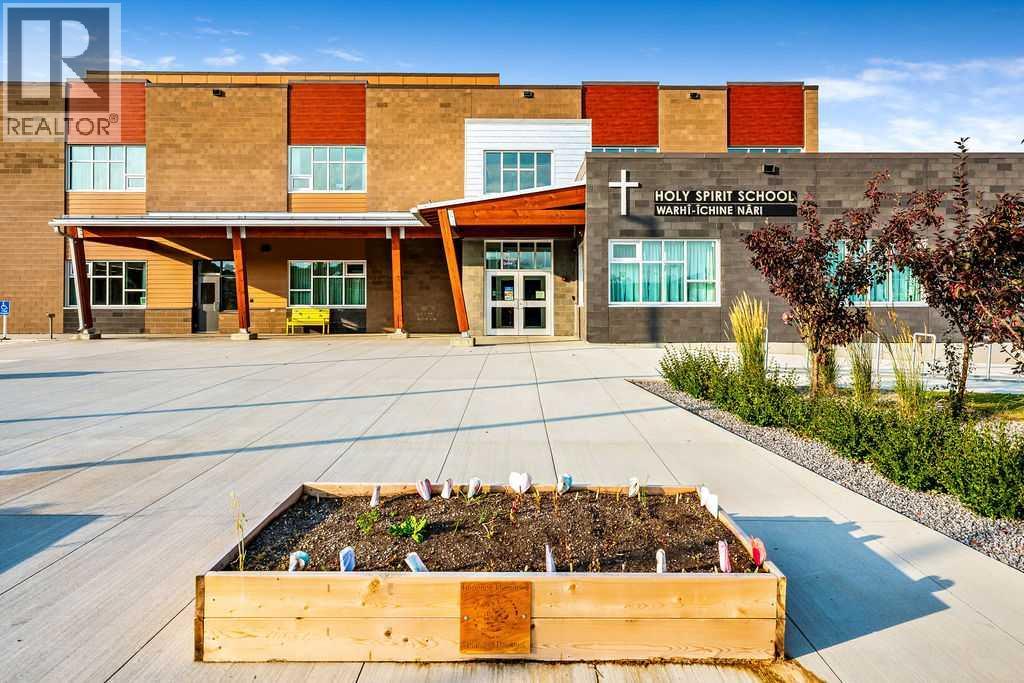 250 Fireside View, Cochrane