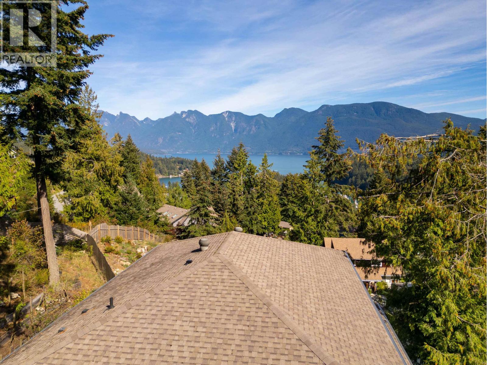 947 VILLAGE DRIVE, Bowen Island