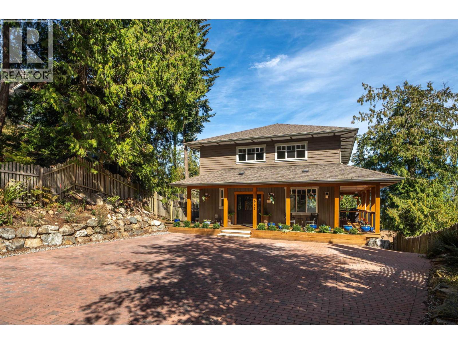 947 VILLAGE DRIVE, Bowen Island