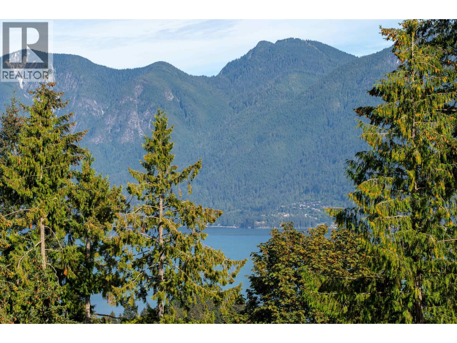947 VILLAGE DRIVE, Bowen Island