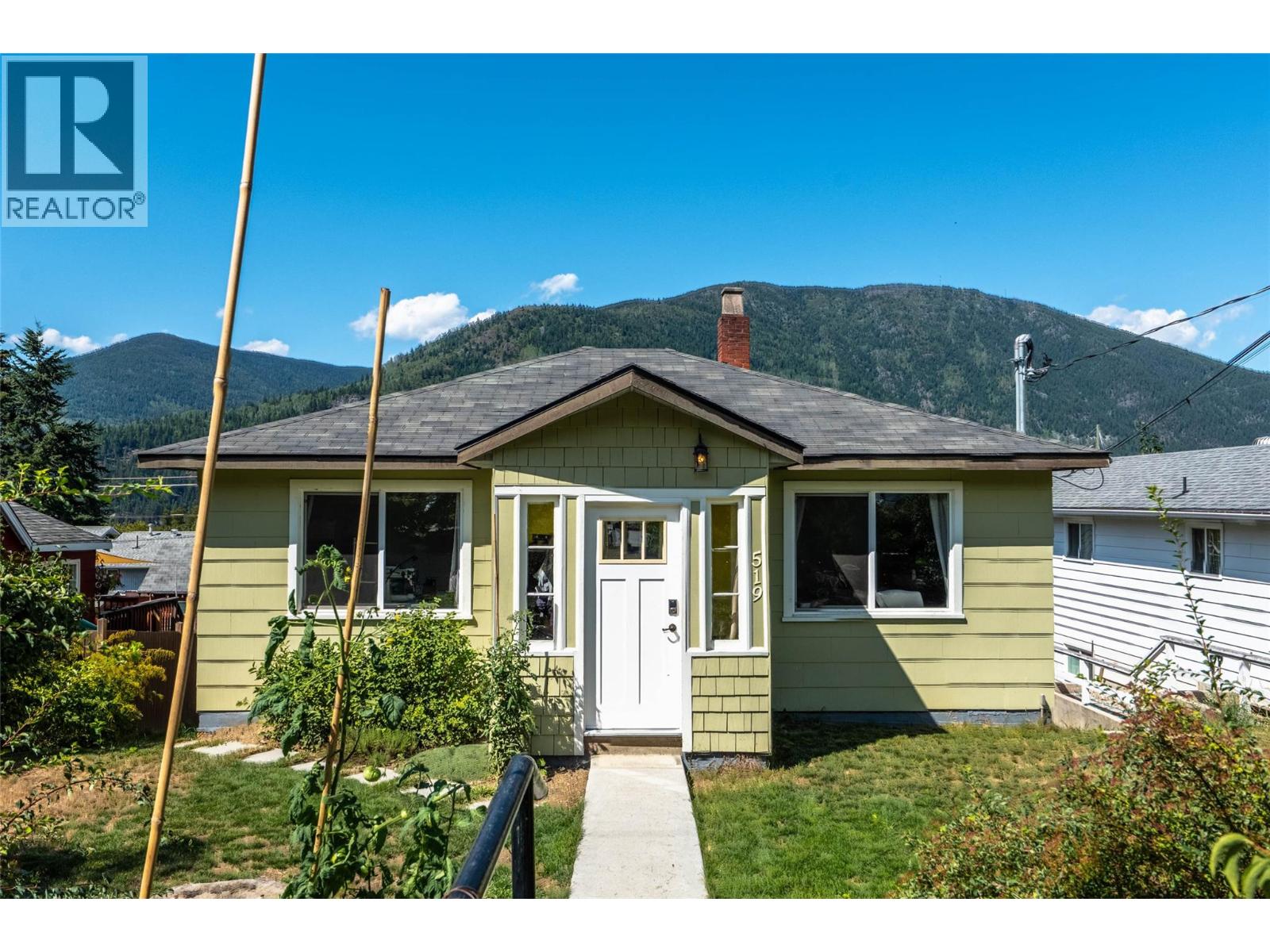 519 ROBSON Street, Nelson