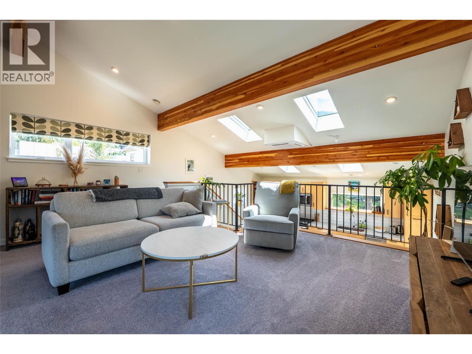 519 ROBSON Street, Nelson