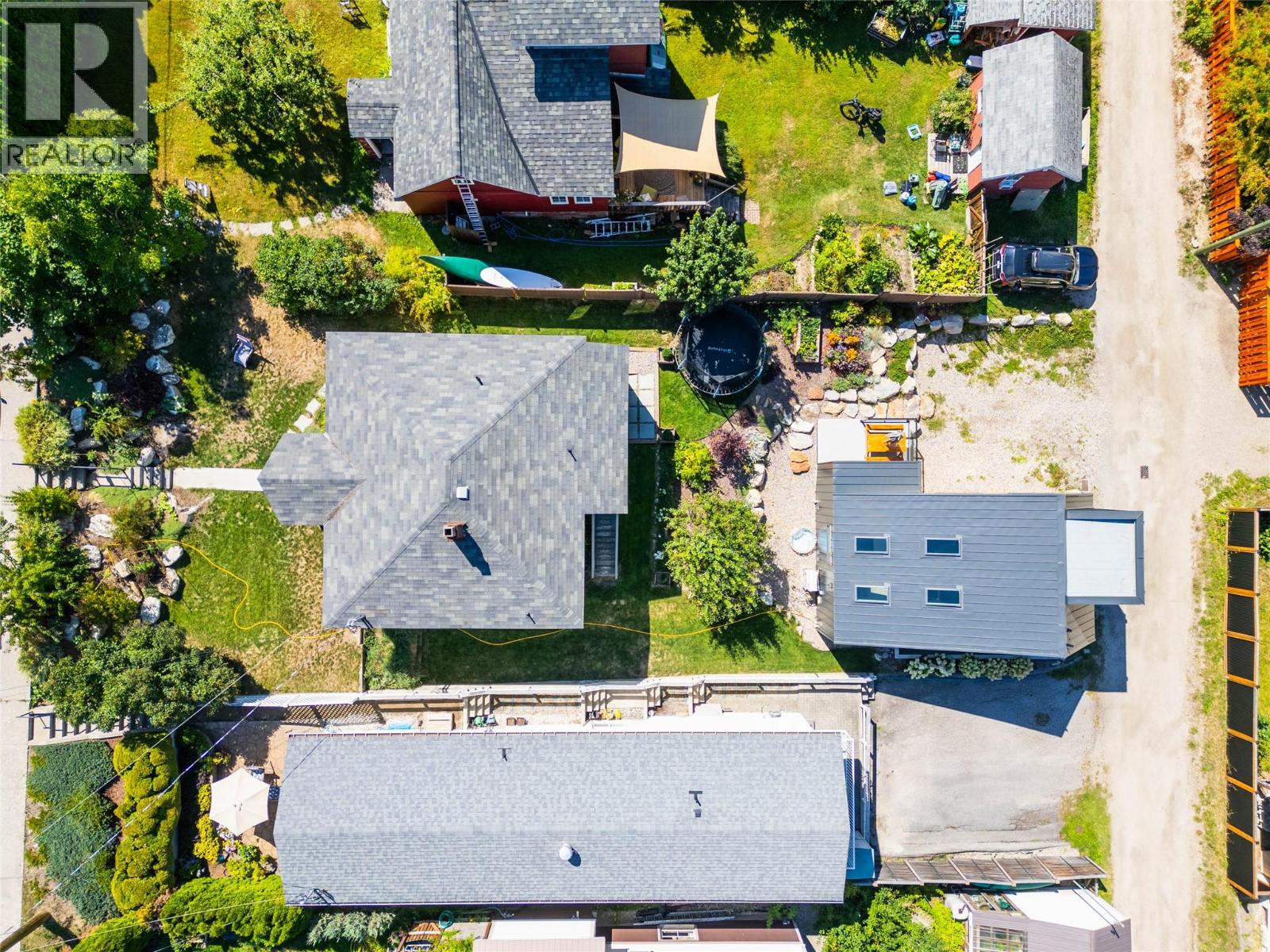 519 ROBSON Street, Nelson