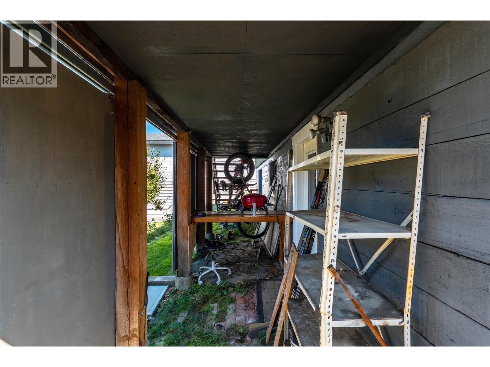 519 ROBSON Street, Nelson