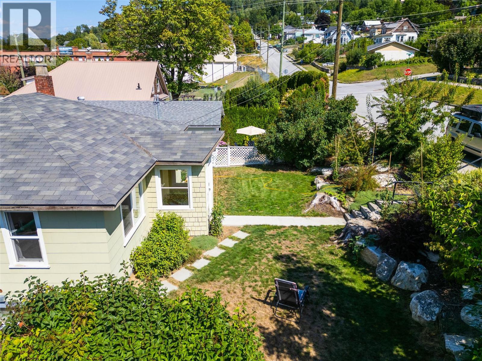 519 ROBSON Street, Nelson
