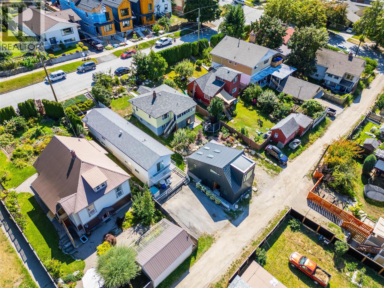 519 ROBSON Street, Nelson