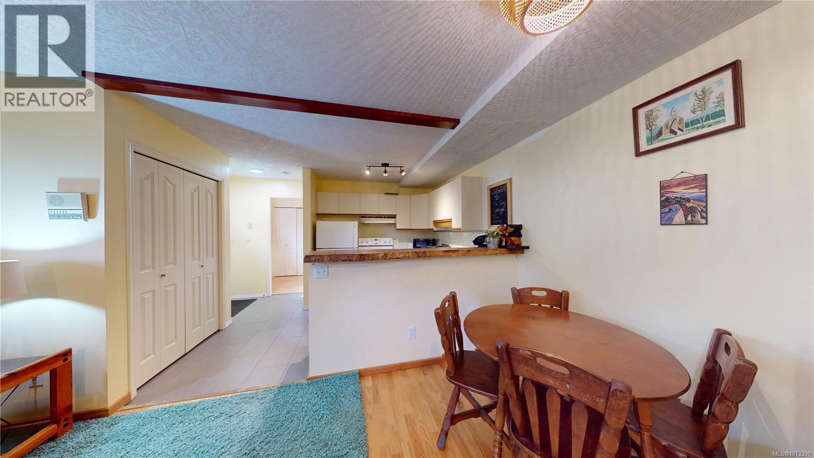  986 Seapearl Place, Saanich