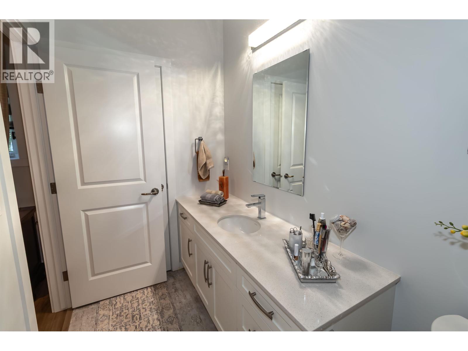 10 4921 HALLIWELL AVENUE, Terrace