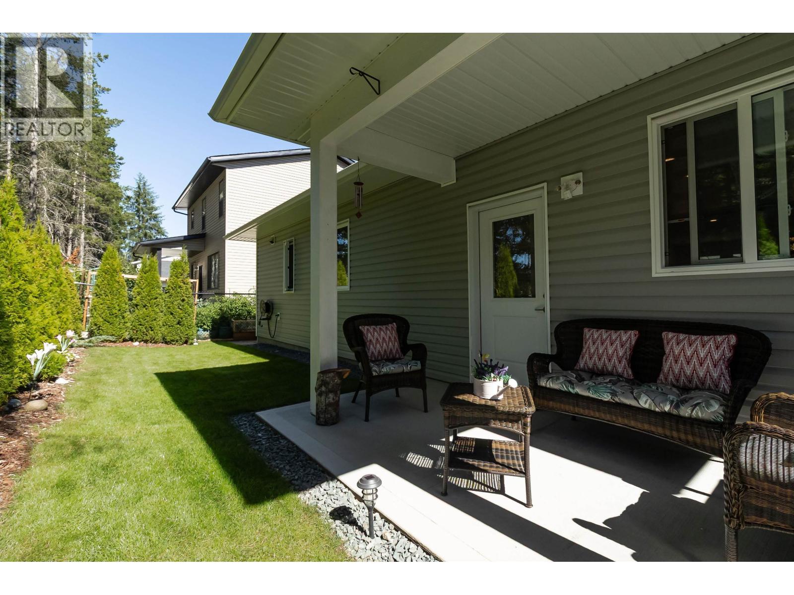 10 4921 HALLIWELL AVENUE, Terrace