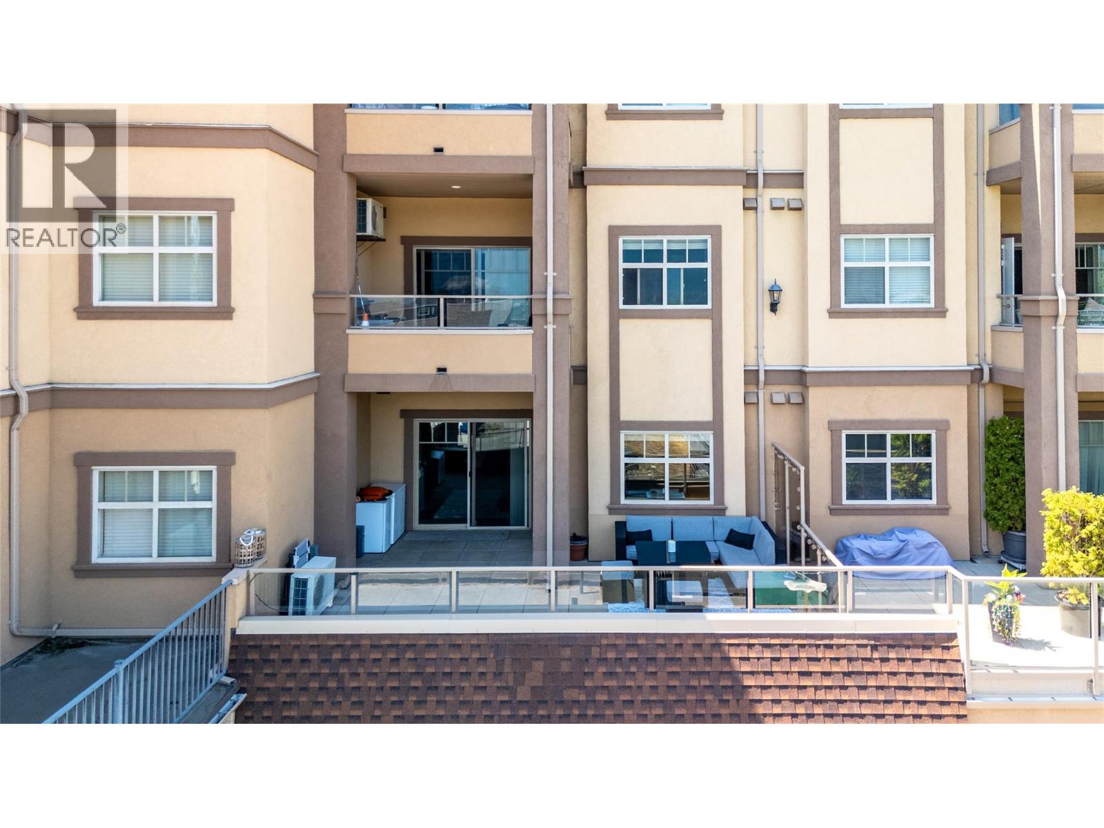#206-13615 Victoria Road North, Summerland