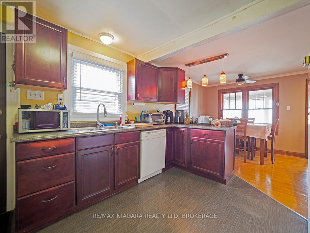 11161 CHURCHILL AVENUE - 11
