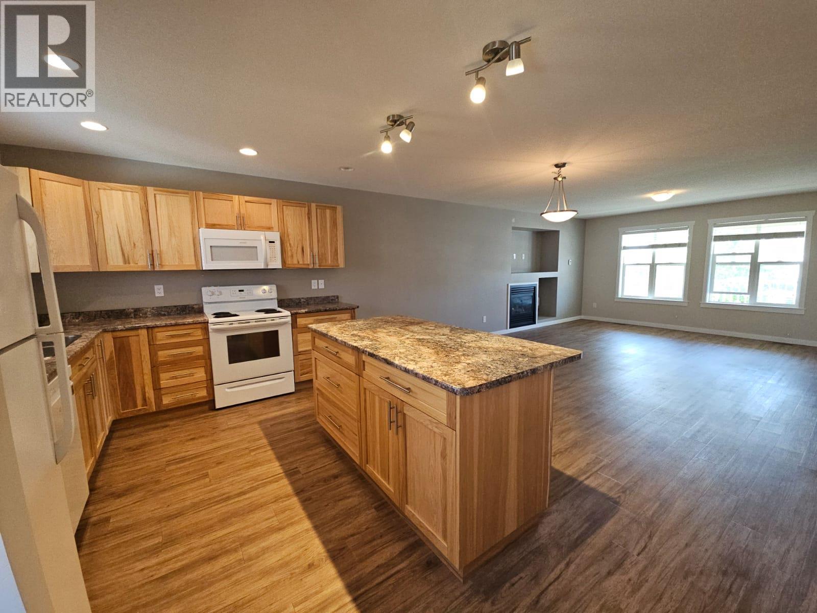 5214 41 Street NE, Chetwynd