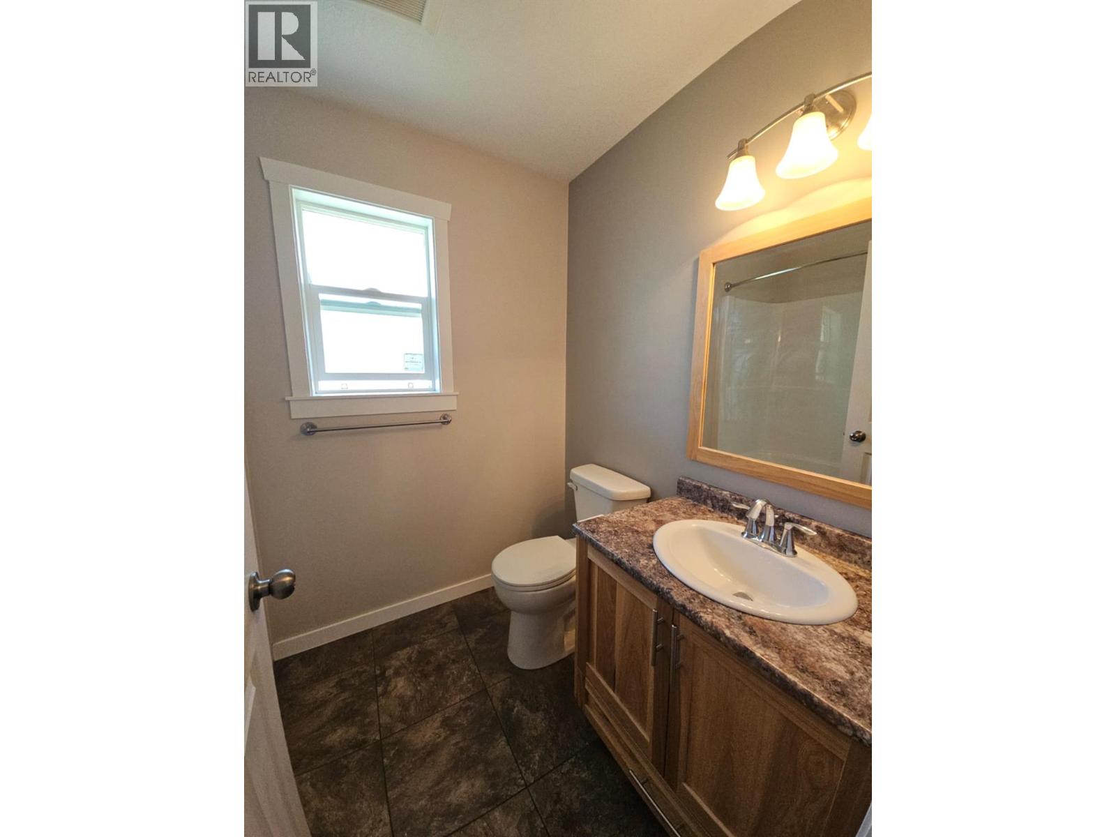 5214 41 Street NE, Chetwynd