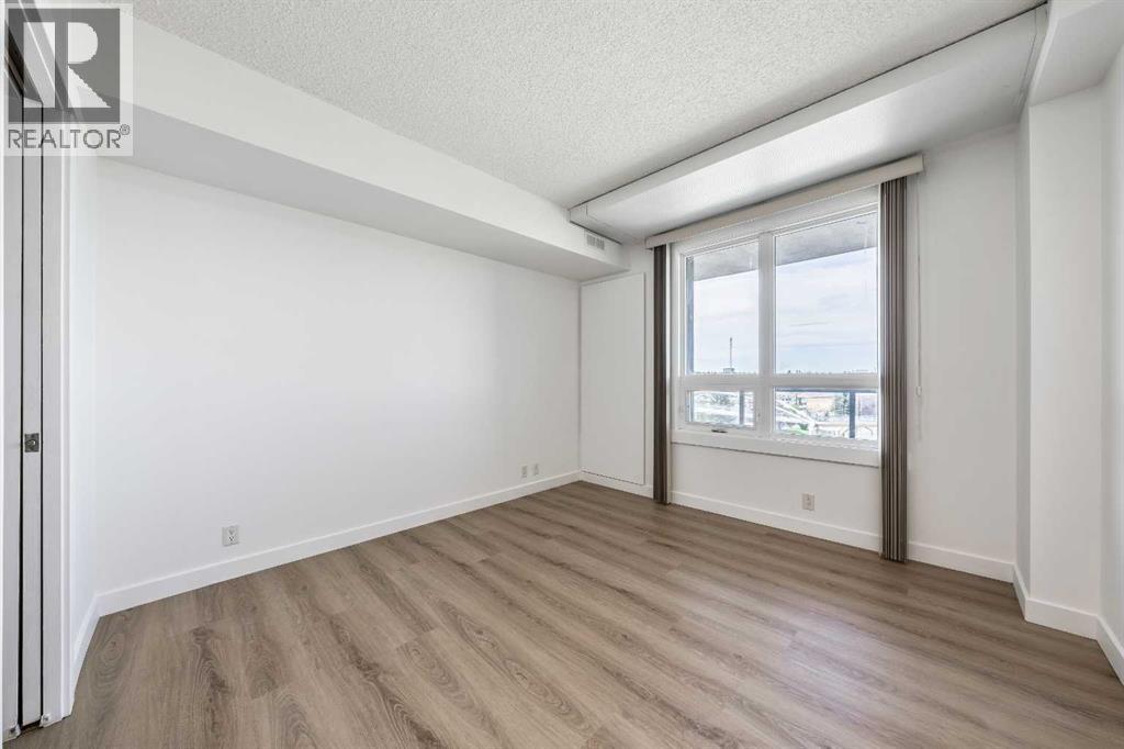 Single Family House for Sale in   Horton Road SW Haysboro Calgary 
