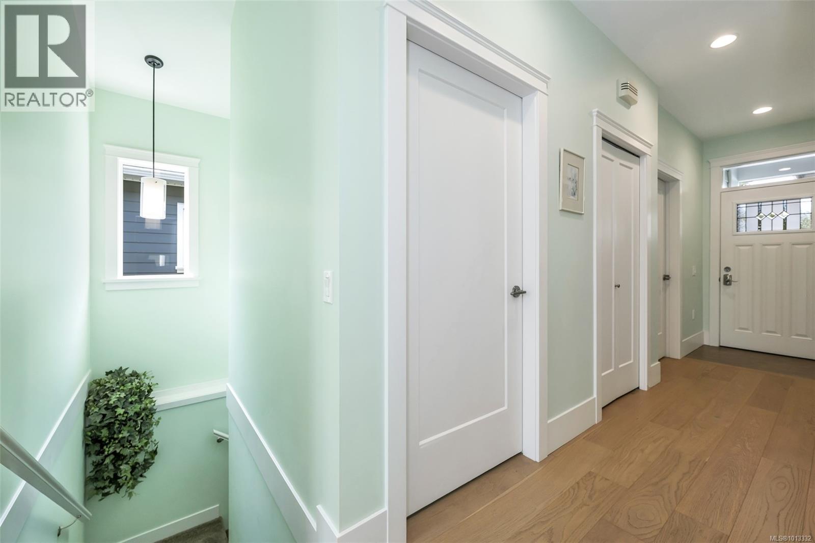 283 Edgewood Cres, Duncan