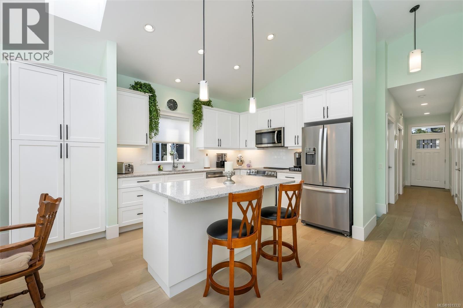 283 Edgewood Cres, Duncan