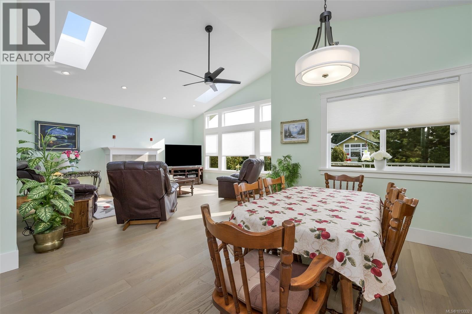 283 Edgewood Cres, Duncan