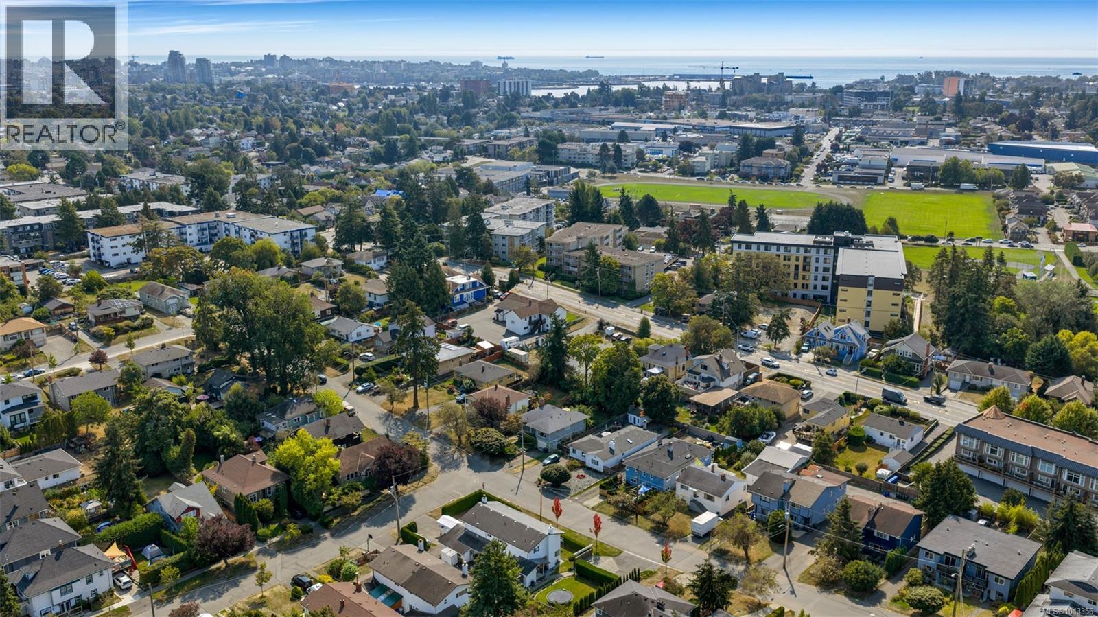 920 Agnes St, Esquimalt