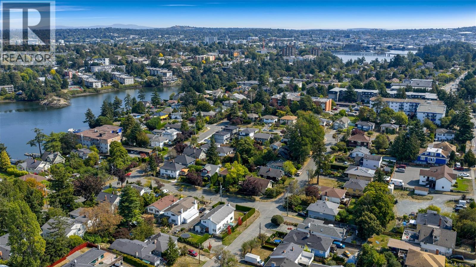 920 Agnes St, Esquimalt