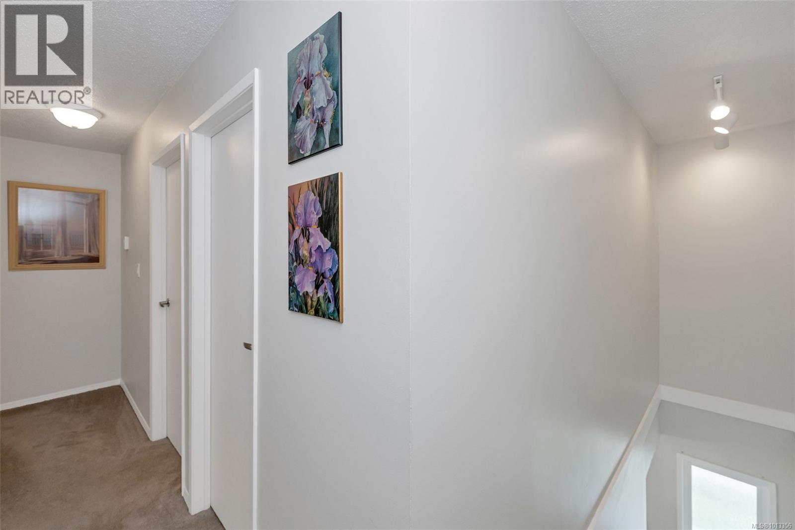 920 Agnes St, Esquimalt