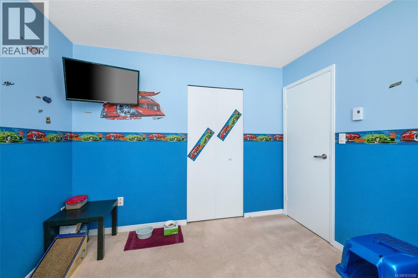 920 Agnes St, Esquimalt