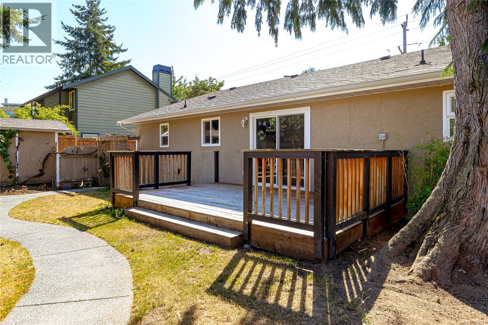  7840 Wallace Drive, Central Saanich