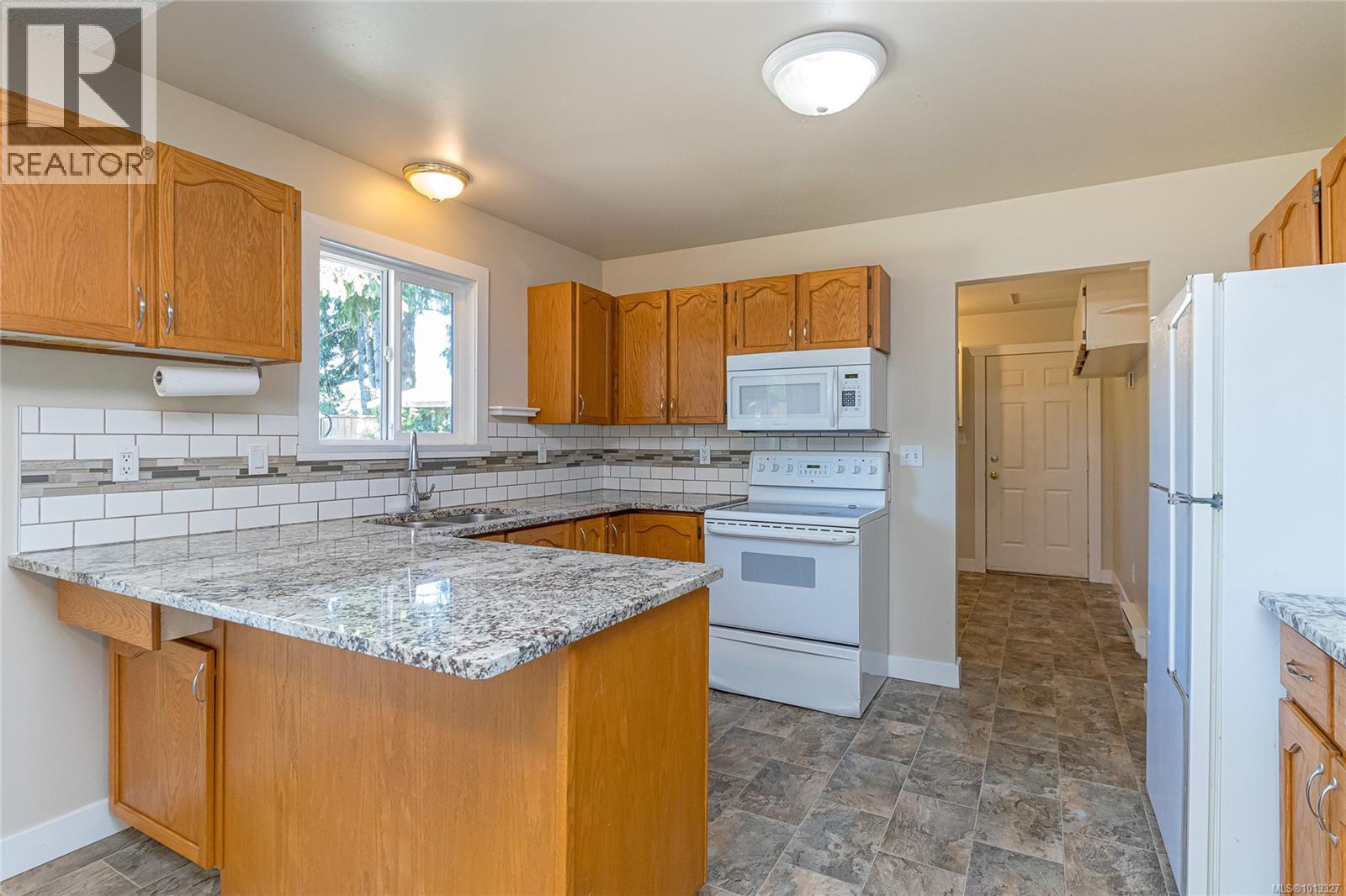  7840 Wallace Drive, Central Saanich