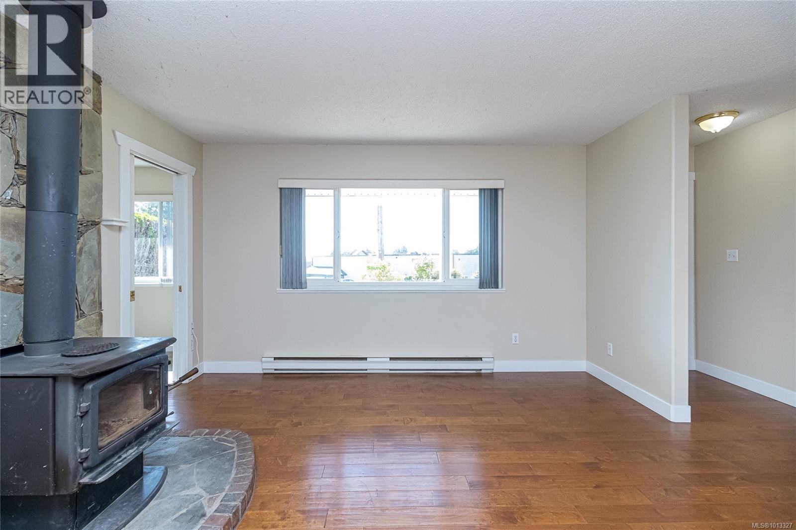  7840 Wallace Drive, Central Saanich