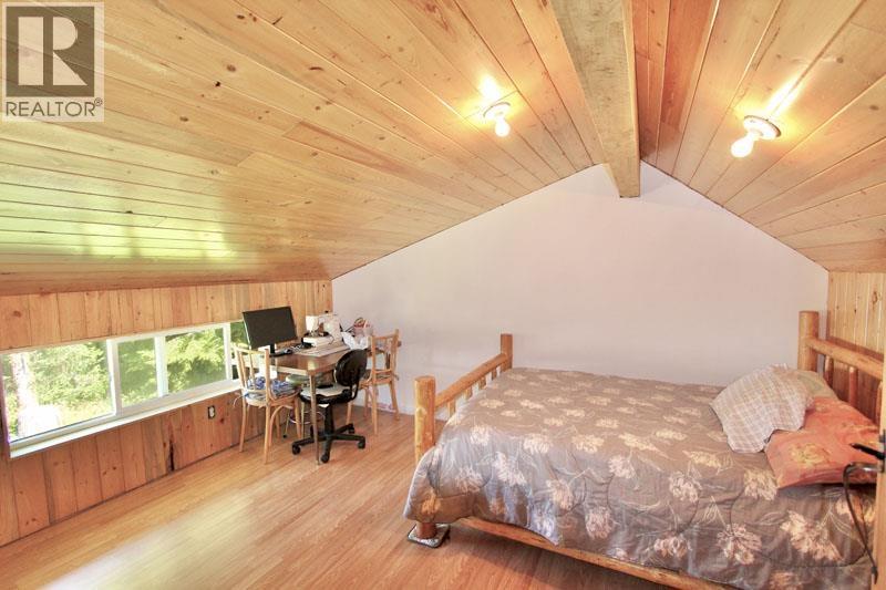 1514 BURGESS AVENUE - 11