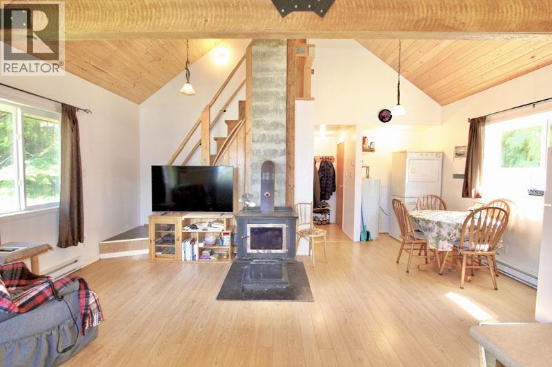 1514 BURGESS AVENUE - 8