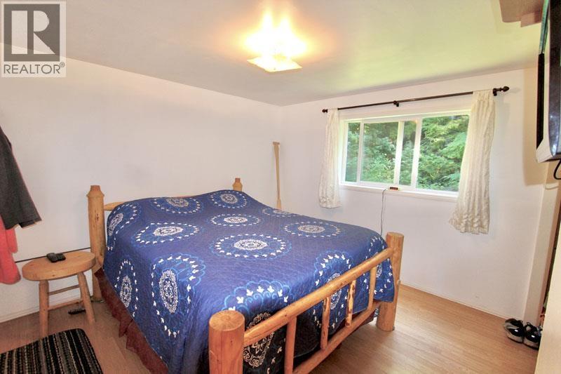 1514 BURGESS AVENUE - 9