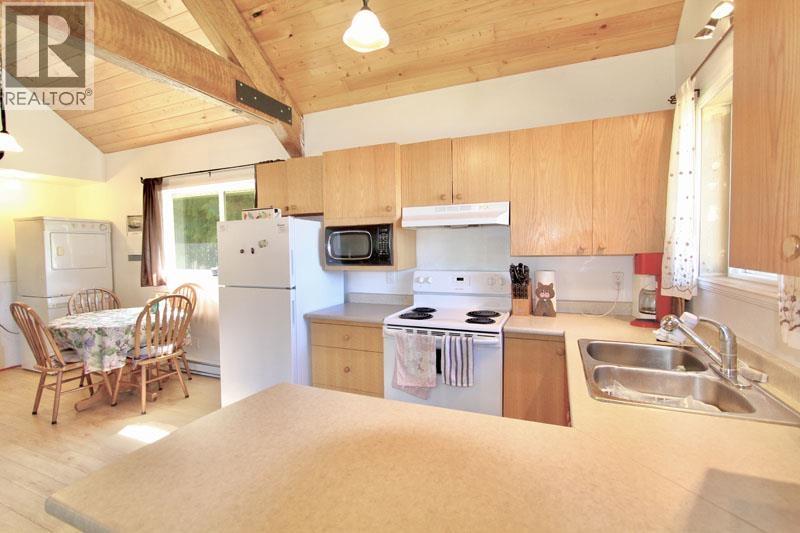 1514 BURGESS AVENUE - 6