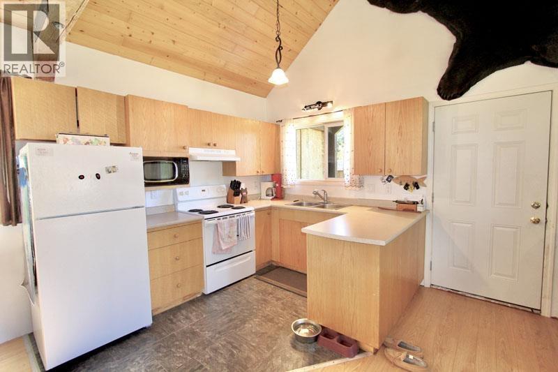 1514 BURGESS AVENUE - 7