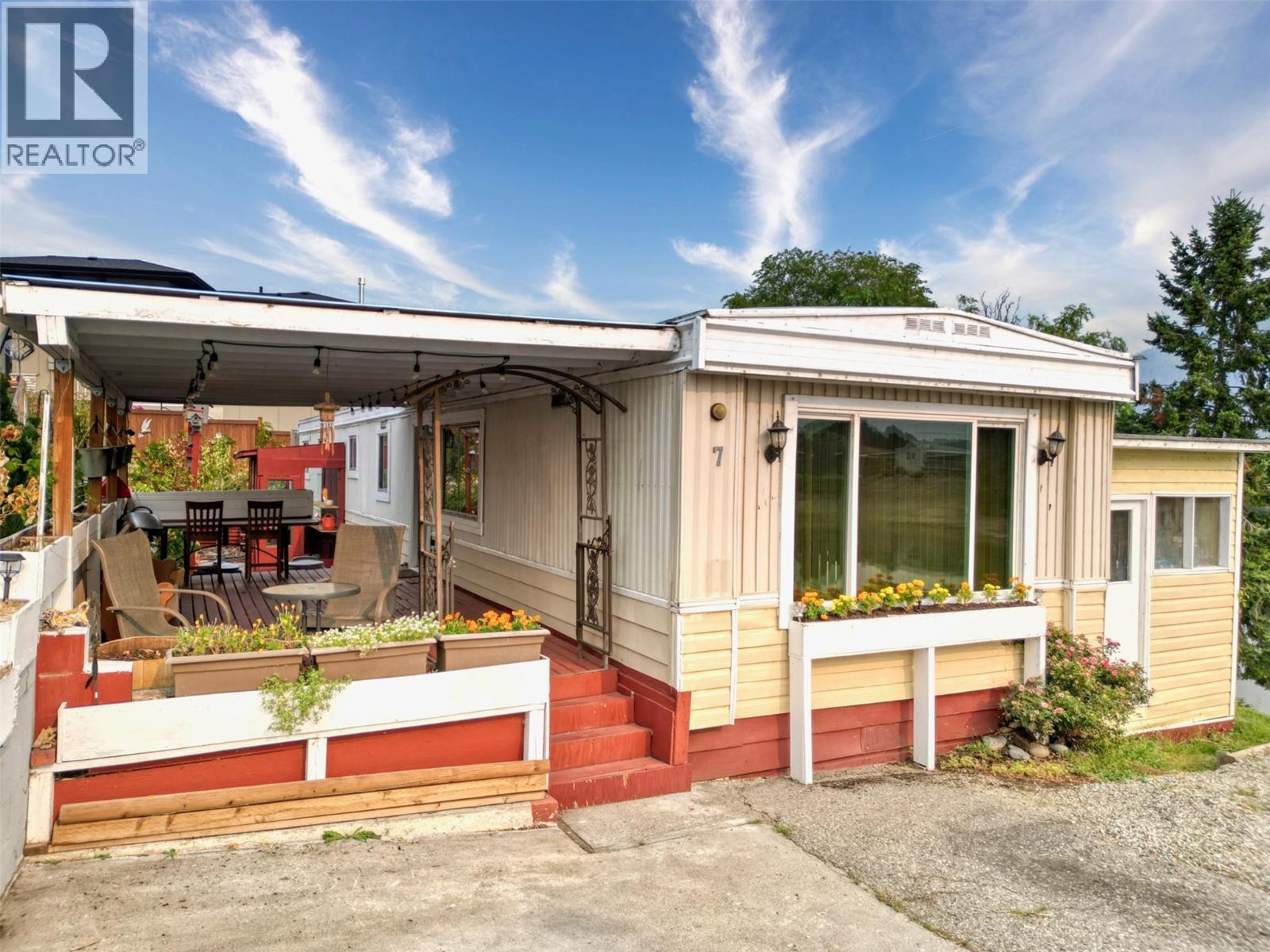 7 9106 Main Street Street, Osoyoos