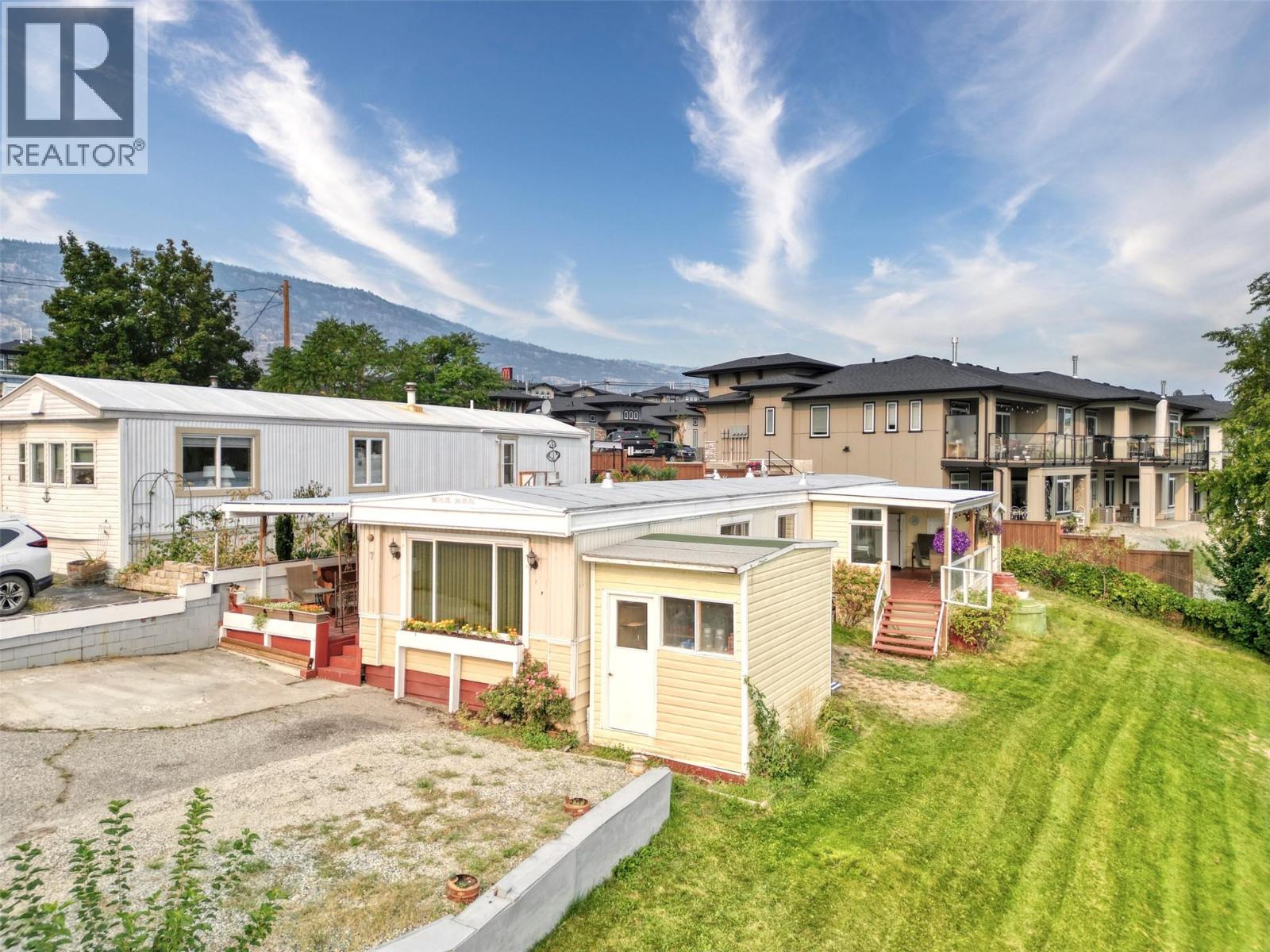 7 9106 Main Street Street, Osoyoos