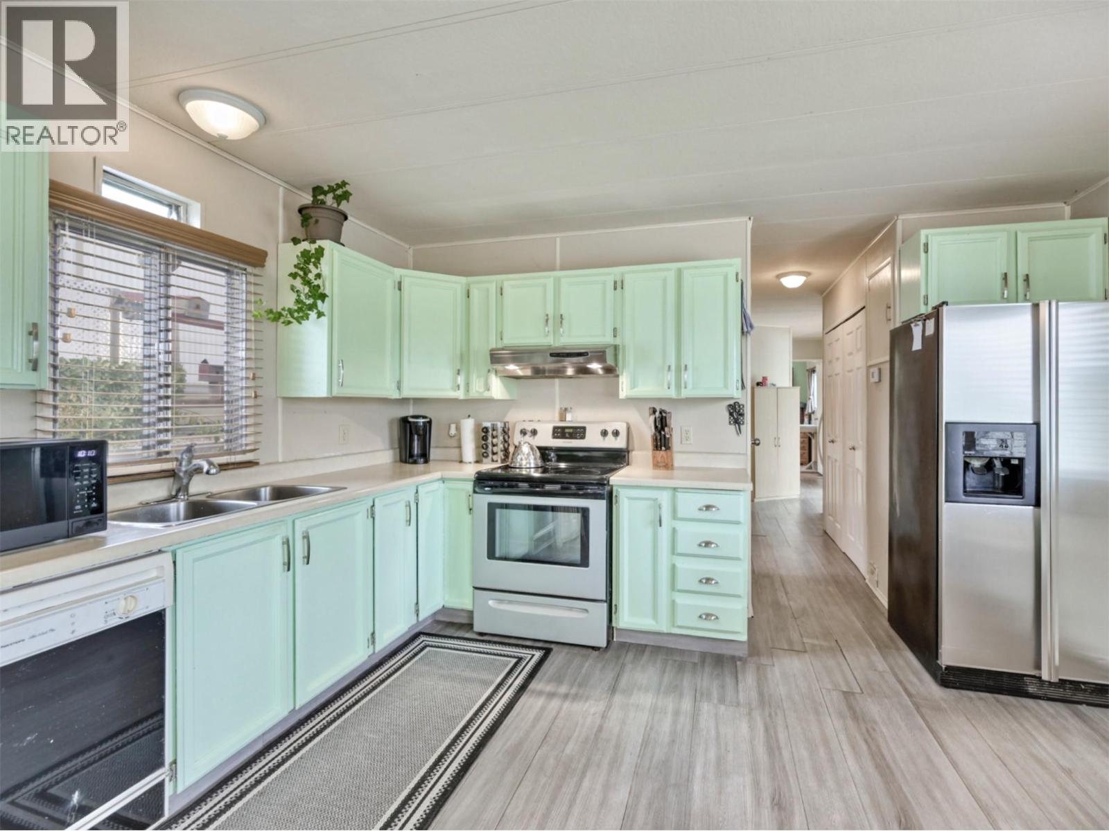 7 9106 Main Street Street, Osoyoos