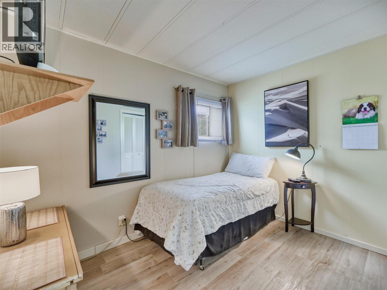 7 9106 Main Street Street, Osoyoos