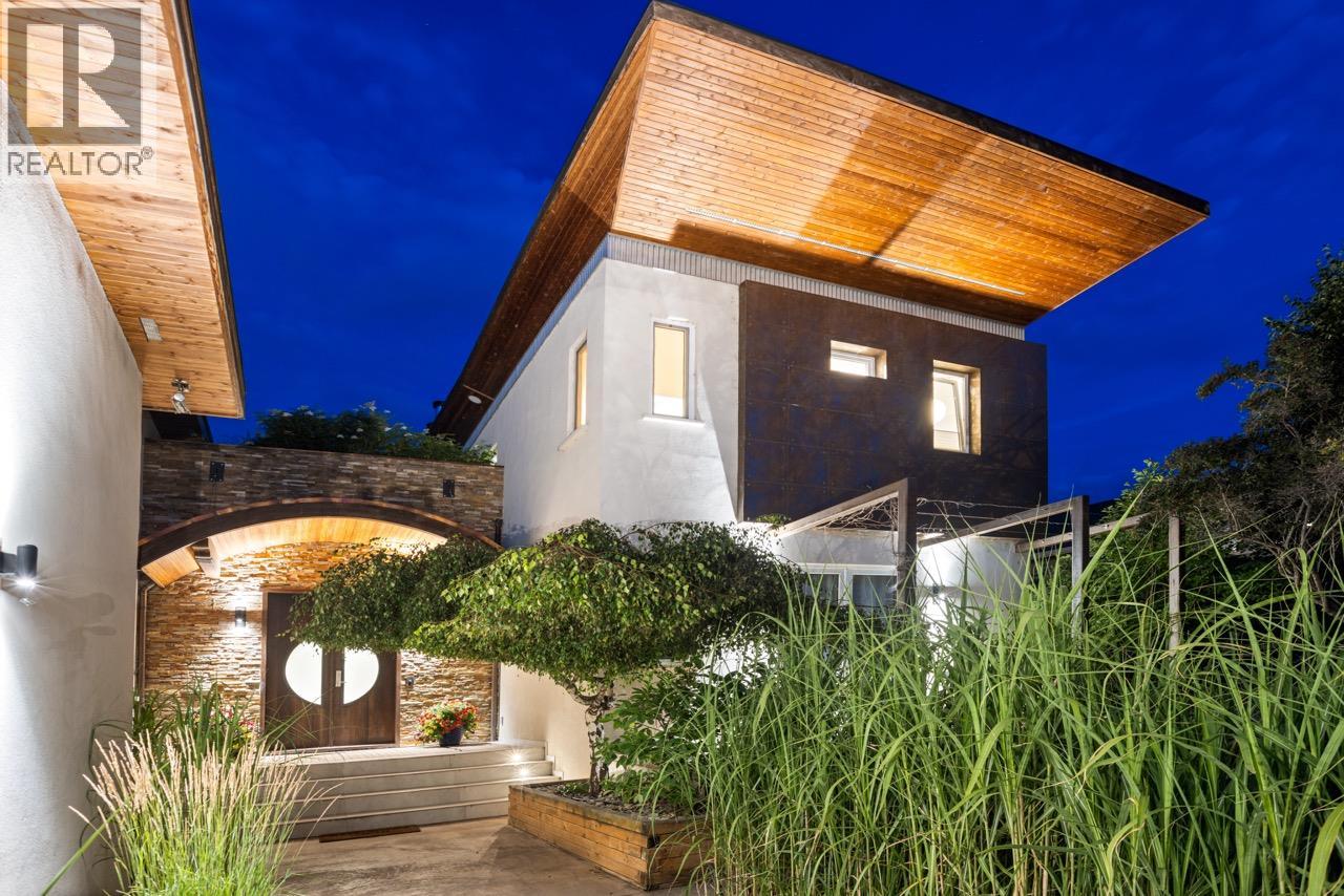  2737 Casa Loma Road, West Kelowna