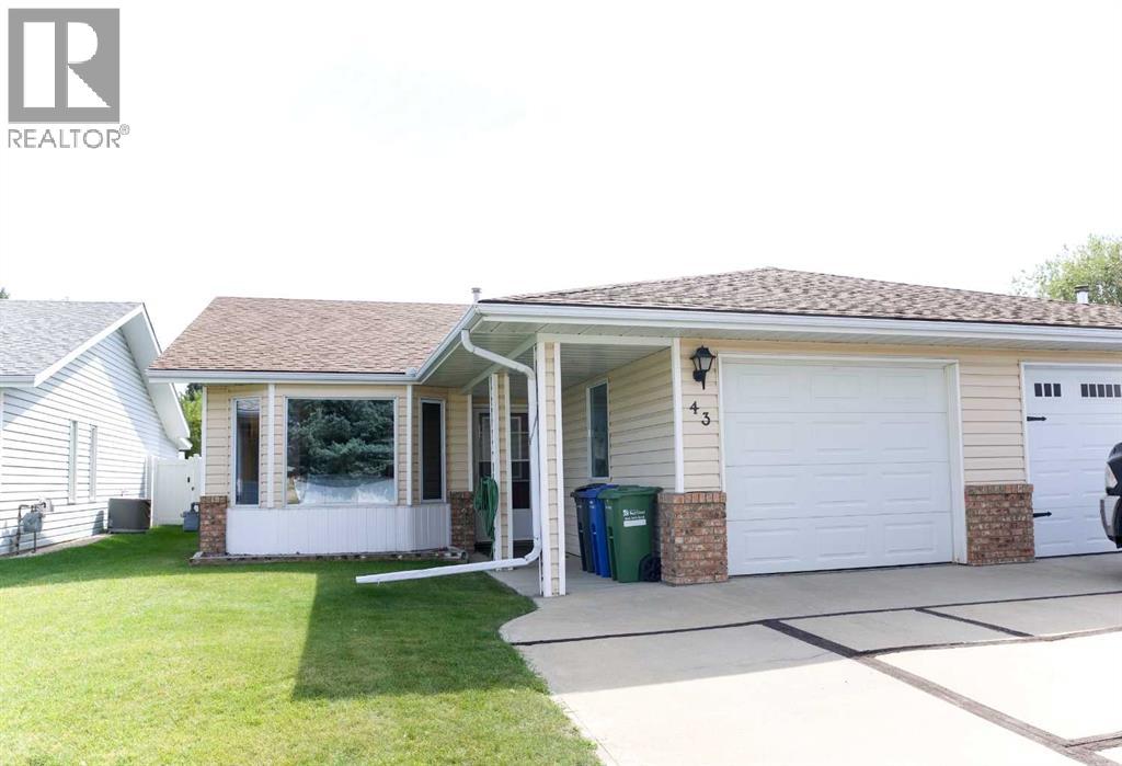 43 Ellis Street North, Red Deer
