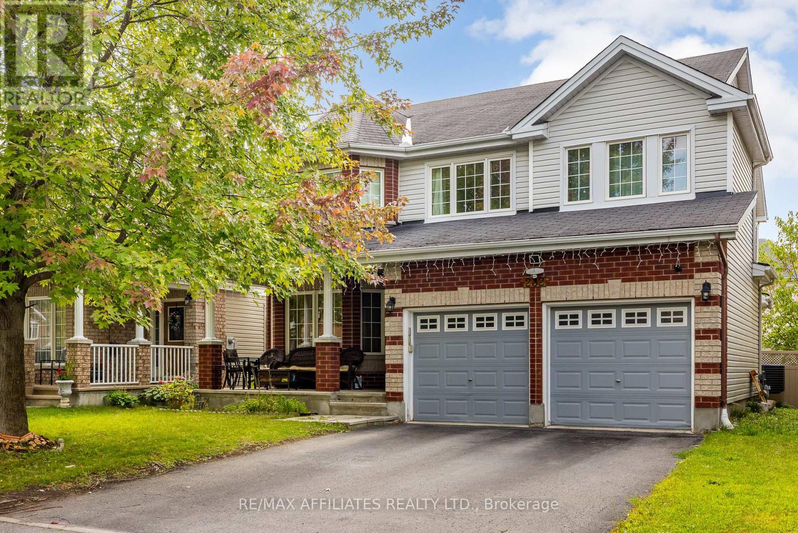 Spacious and beautifully maintained 5-bedroom