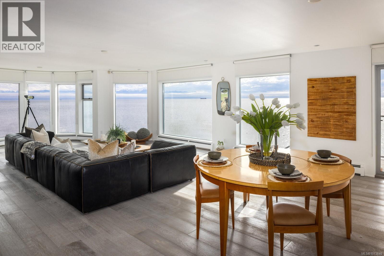  2179 Crescent Road, Oak Bay