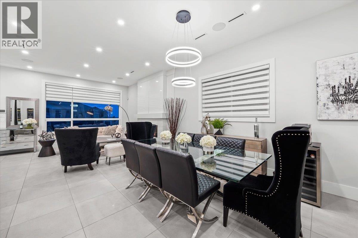 1041 STEWART AVENUE, Coquitlam