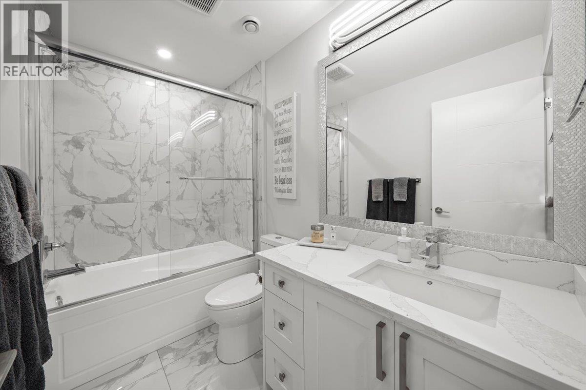 1041 STEWART AVENUE, Coquitlam