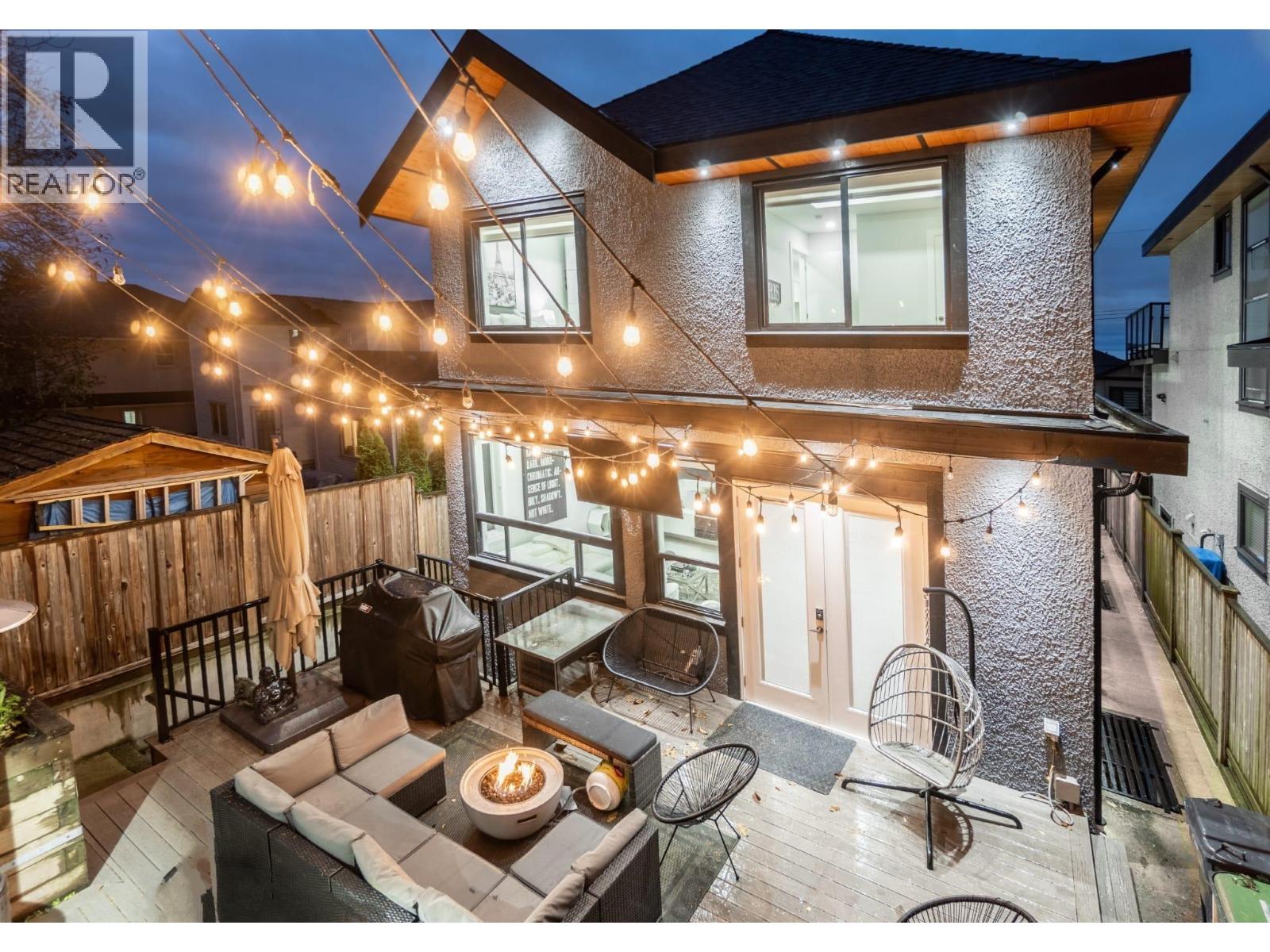 1041 STEWART AVENUE, Coquitlam